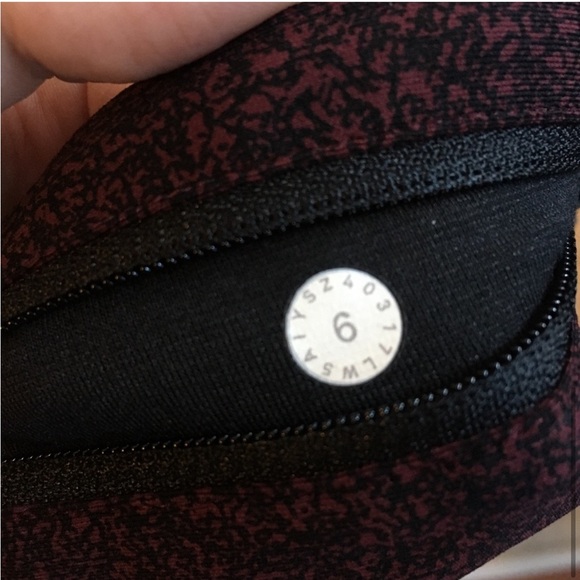 Lululemon Tight Stuff Tight II | size 6 - Picture 8 of 8
